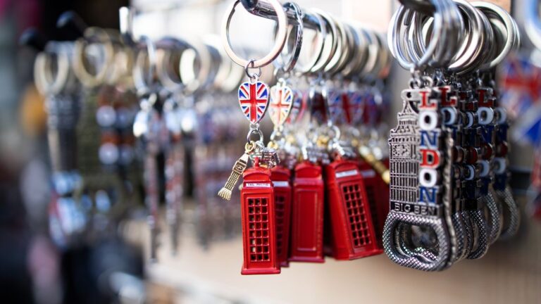 London phone booth souvenir shop